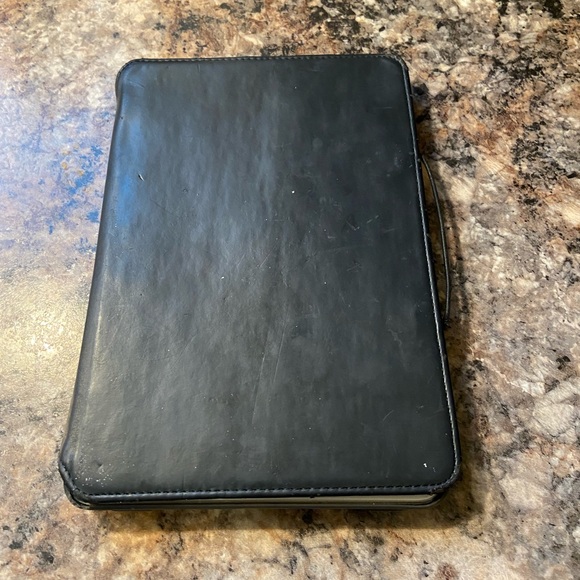 1st generation iPad mini 16 GB - Picture 8 of 8